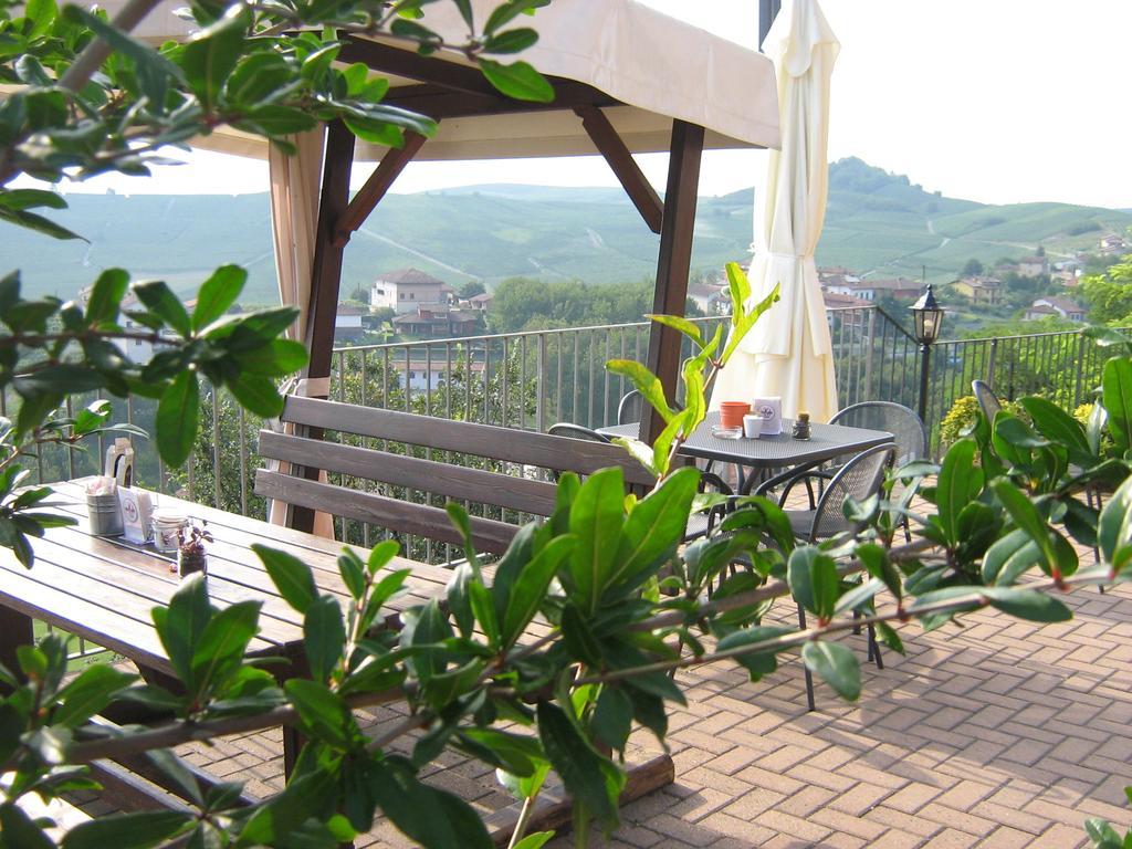 Il Borgo B&B Castellinaldo Exteriör bild