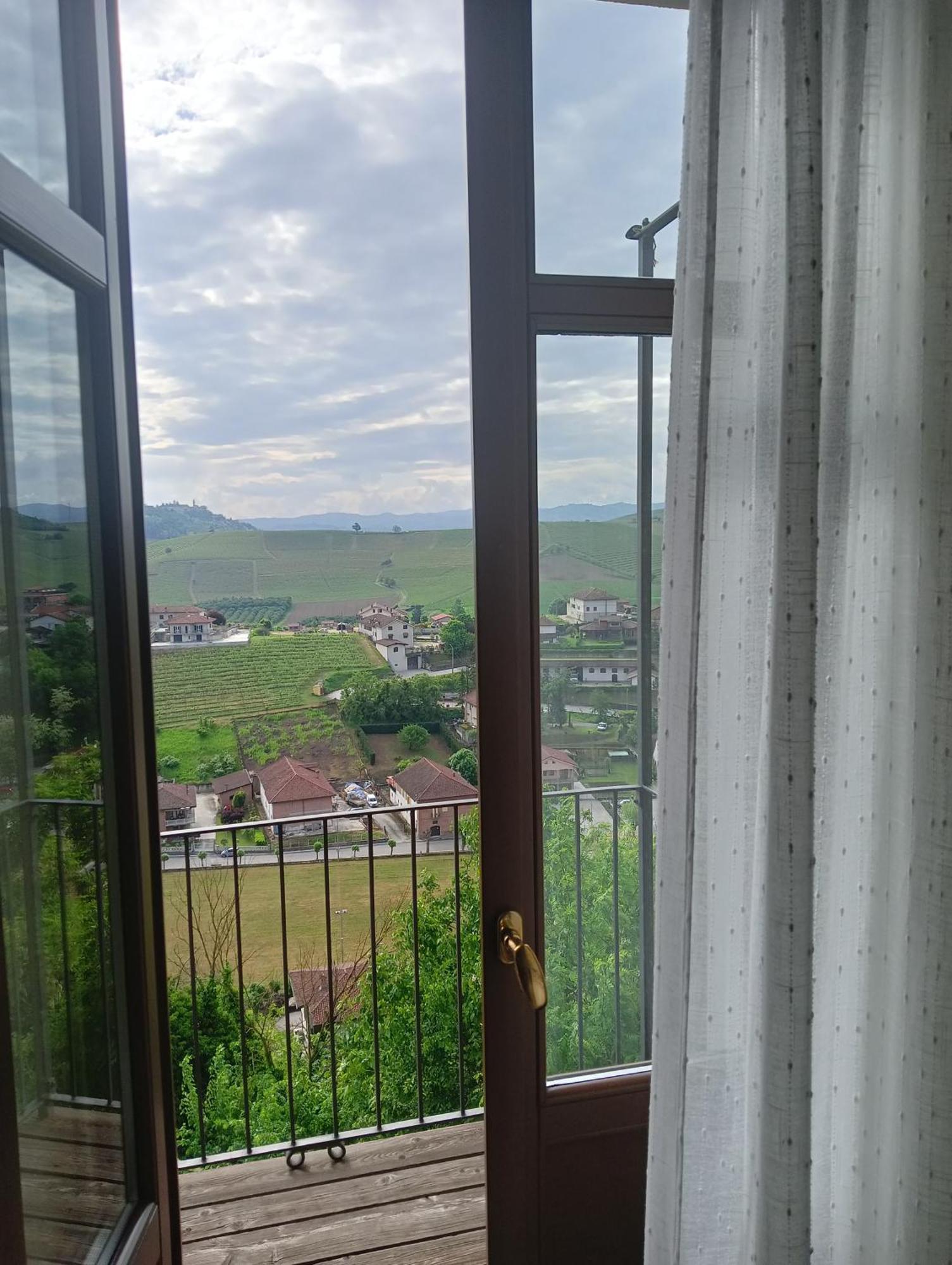 Il Borgo B&B Castellinaldo Exteriör bild