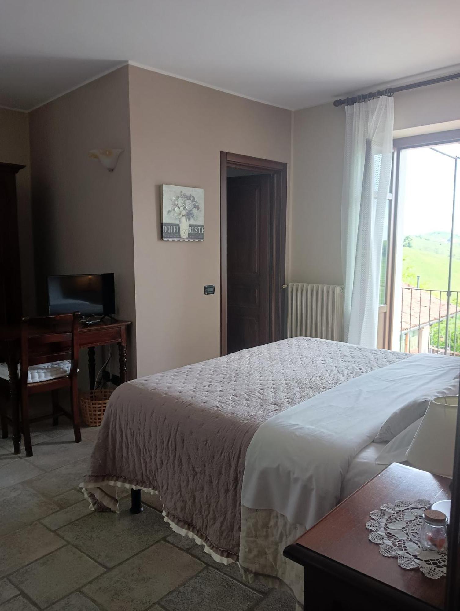 Il Borgo B&B Castellinaldo Exteriör bild