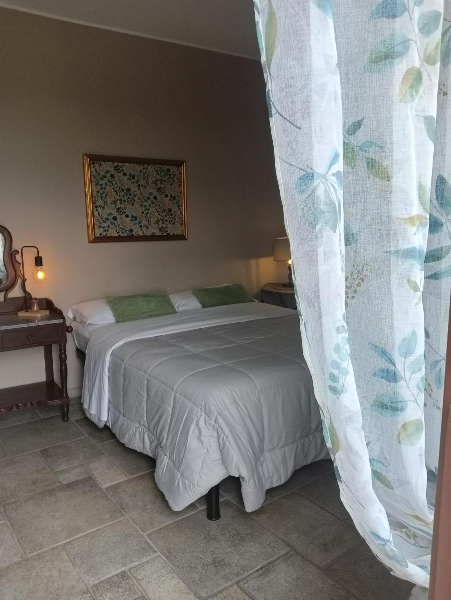 Il Borgo B&B Castellinaldo Exteriör bild